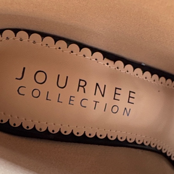 Journee Collection Black Strappy Heels - Picture 10 of 10